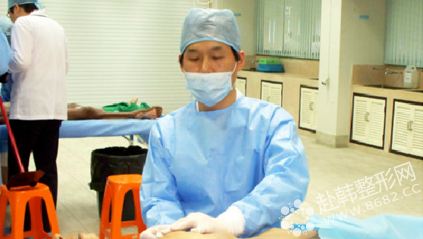 韩国美谈美容整形外科院长